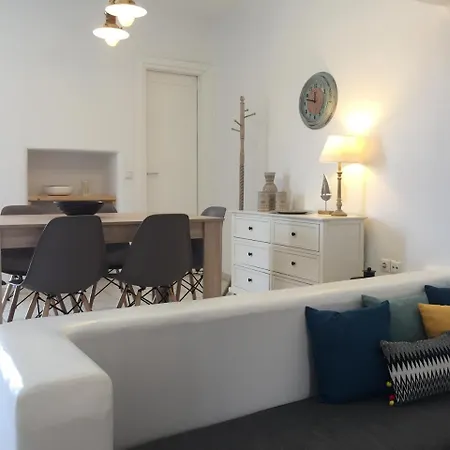 Marquise In Mykonos
